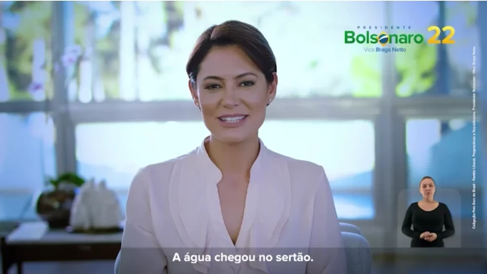 Campanha de Bolsonaro tenta manter Michelle em propaganda