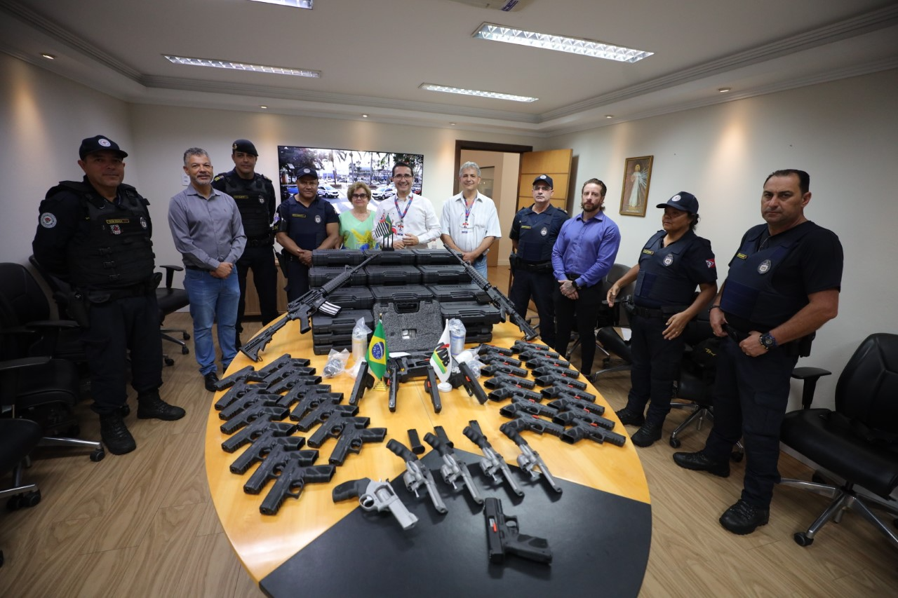 CIDADE DE AMPARO RECEBE NOVAS ARMAS.