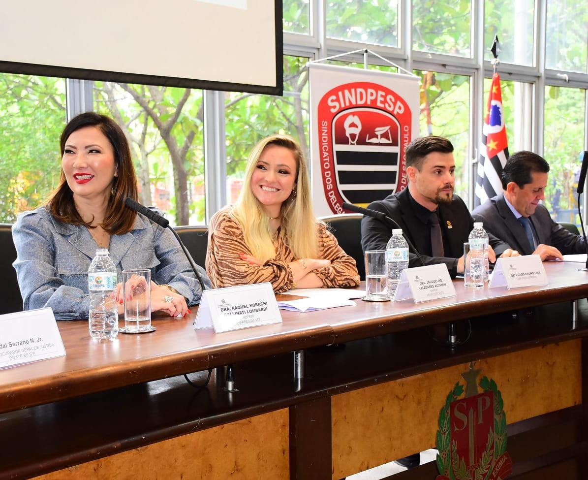 Jacqueline Valadares assume comando do Sindpesp e promete continuar luta pelo fortalecimento da Polícia Civil no estado 