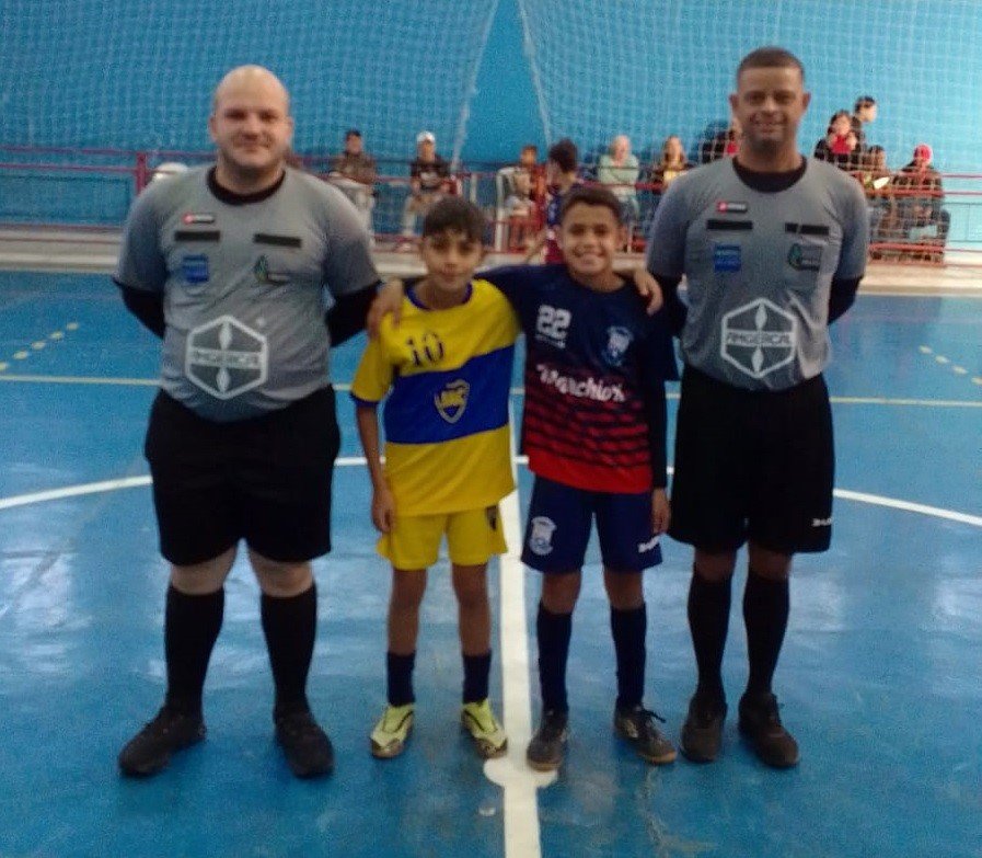 Equipes de Pedreira disputaram rodada do Campeonato ADR de Futsal