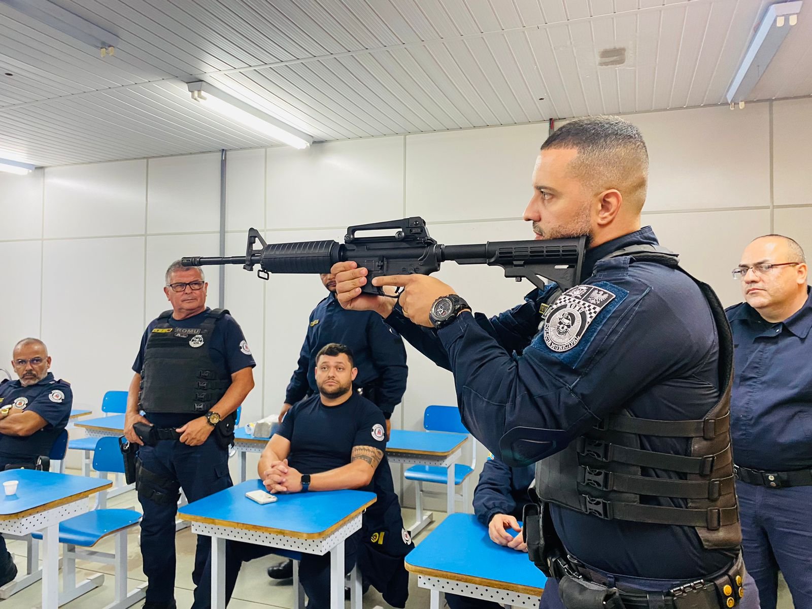 GCM de Artur Nogueira conclui treinamento para utilização de novos fuzis 5.56Novo armamento amplia poder de fogo da Guarda e contribui com a segurança municipal
