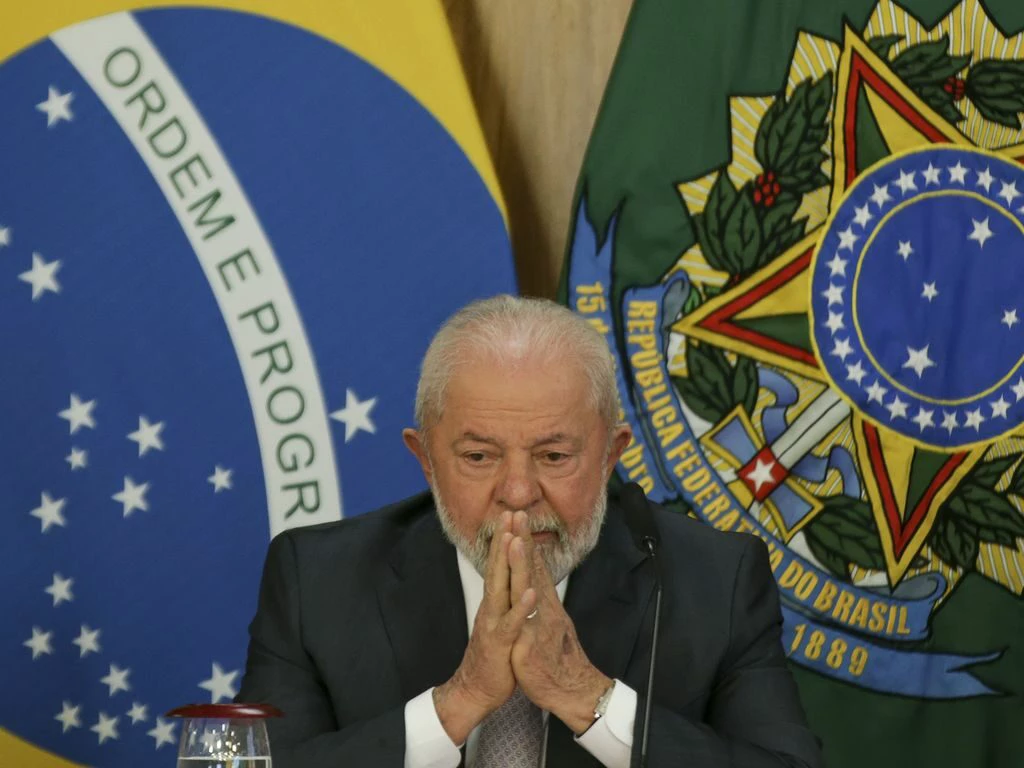 Tesourada do governo Lula corta recursos do Auxílio Gás