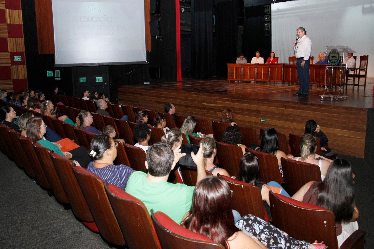 JAGUARIÚNA LANÇA PROGRAMA ‘EDUCAÇÃO EMPREENDEDORA’ NA REDE PÚBLICA