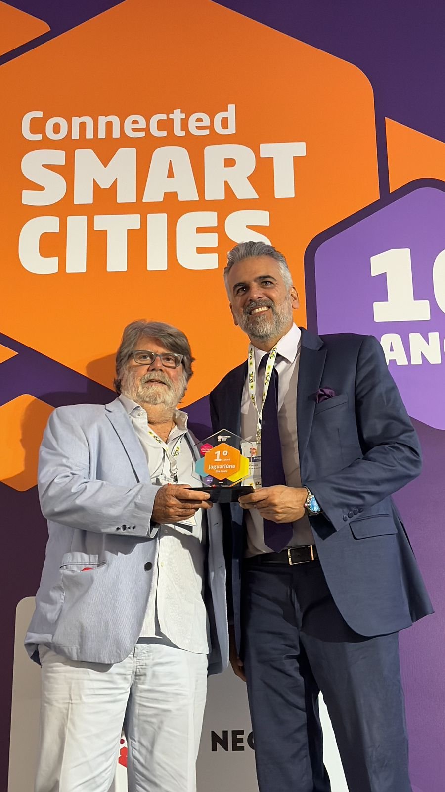 JAGUARIÚNA VENCE PELA 6ª VEZ O PRÊMIO CONNECTED SMART CITIES DE CIDADE MAIS INTELIGENTE E CONECTADA DO BRASILMunicípio também obtém 1º lugar nos eixos Educação, Saúde e Urbanismo e é a mais bem colocada da RMC no ranking nacional