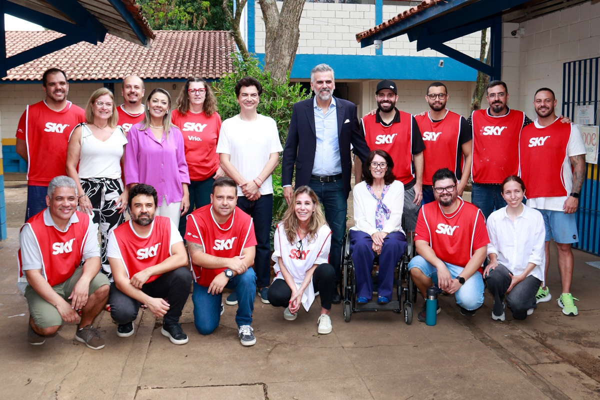 PARCERIA ENTRE PREFEITURA E SKY GARANTE REVITALIZAÇÃO DE BIBLIOTECAS DAS ESCOLAS MUNICIPAIS