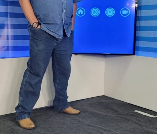 🔥 ROBERTÃO CHAPA QUENTE: O JORNALISTA QUE REVOLUCIONOU O JORNALISMO REGIONAL E QUEBROU O SILÊNCIO IMPERADO PELOS PODEROSOS ….