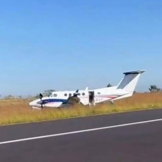 AVIÃO QUE TRANSPORTAVA DUPLA SERTANEJA RIO NEGRO E SOLIMÕES VAI PARAR NO MEIO DO MATO APÓS DECOLAGEM