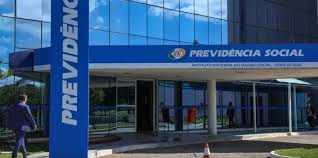 🚨 INSS NOTIFICA APOSENTADOS E PENSIONISTAS SOBRE DESCONTOS INDEVIDOS! SAIBA COMO AGIR PARA SER RESSARCIDO!