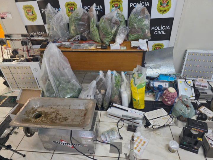 POLÍCIA CIVIL DÁ BOTE CERTEIRO EM QUADRILHA EM MOGI GUAÇU E CAUSA ROMBO DE MEIO MILHÃO DE REAIS .