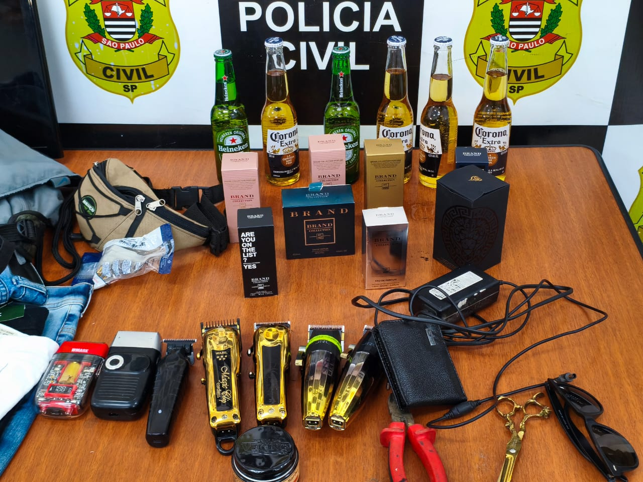 GCM DE MOGI MIRIM PRENDE INDIVÍDUO POR FURTO A BARBEARIA E RECUPERA GRANDE QUANTIDADE DE PRODUTOS