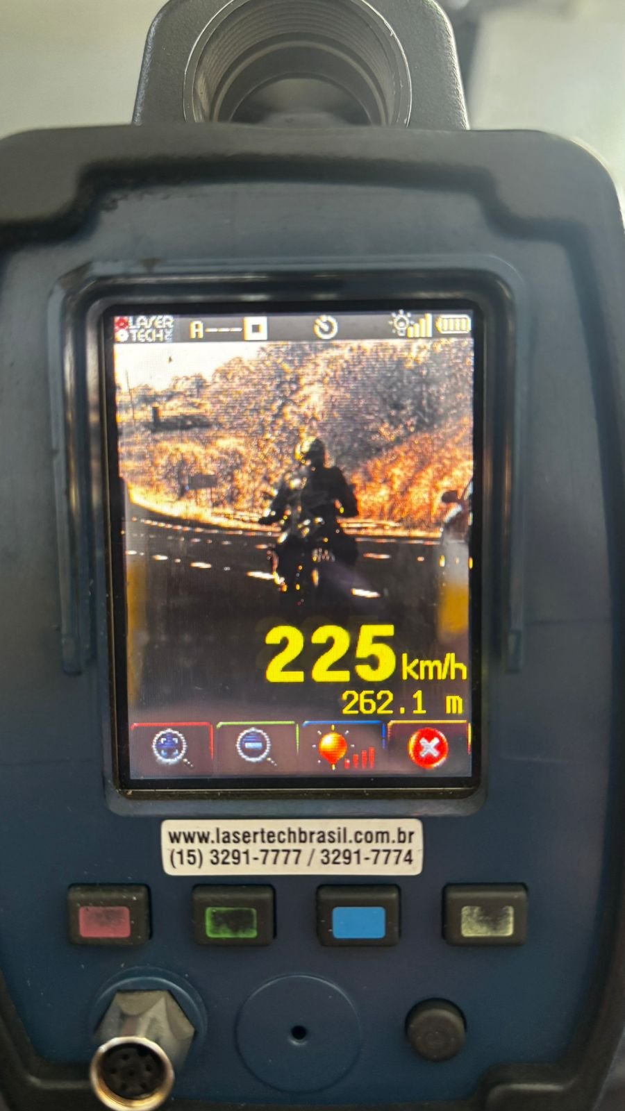 Operação Impacto/Speed flagra motocicleta a 225 km/h na Rodovia dos Bandeirantes em Sumaré