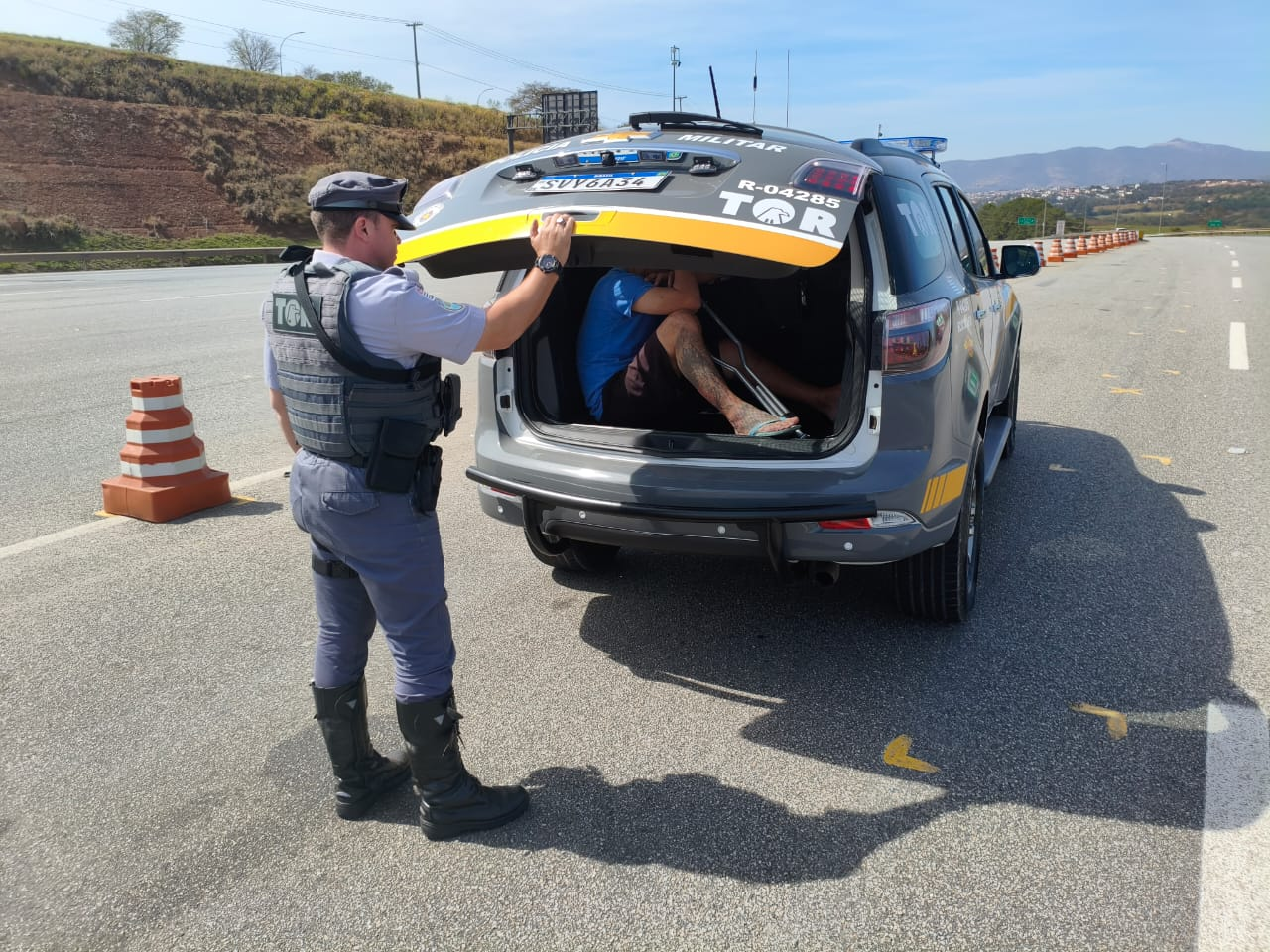 🚨 Tático Ostensivo Rodoviário prende indivíduo procurado pela Justiça em Atibaia