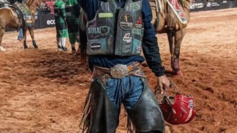 🐂🏆 Jovem de 19 anos de Inocência (MS) é campeão brasileiro de montaria em touros 🏆🐂