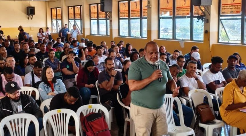 Presidente do SEEMG aponta adoecimento da categoria durante Seminário de Saúde e Segurança do Trabalho