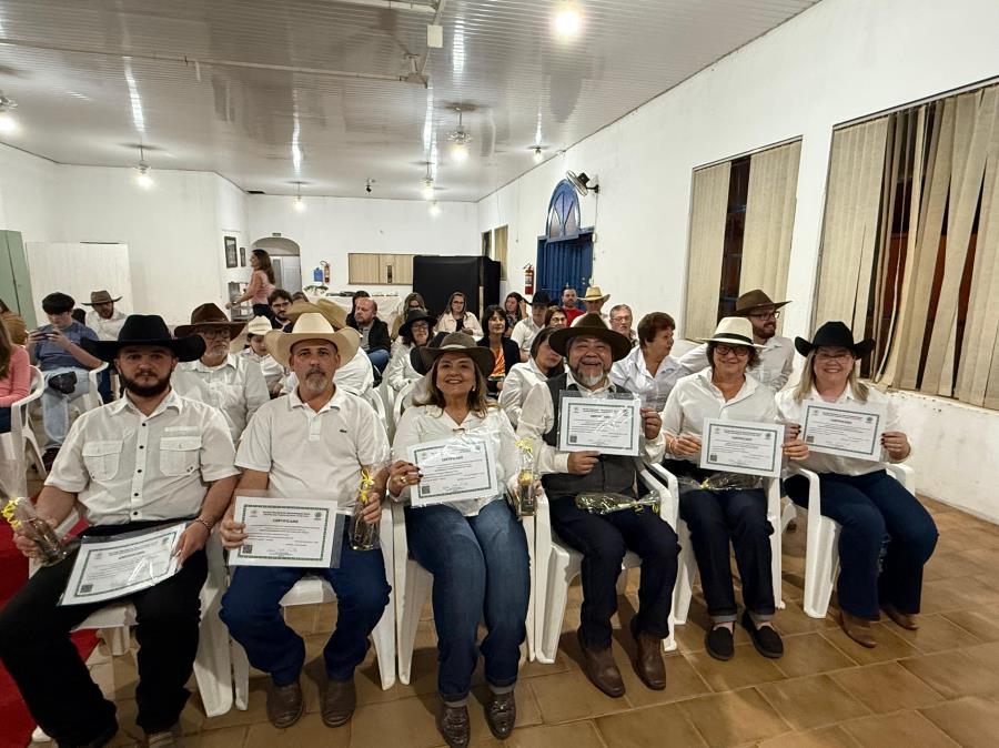 Formatura marca conclusão da 3ª turma do curso de viola caipira em Monte Alegre do Sul