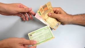 Compra de votos: o crime silencioso que destrói a democracia no Brasil