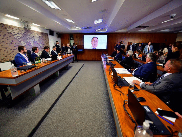 Após declarações, oposição pede suspensão de julgamento no STF