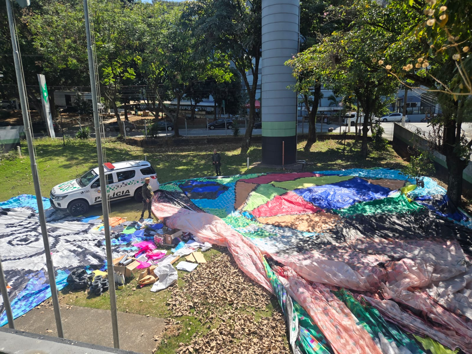 Operação Cangalha: PM Ambiental fecha 10 fábricas clandestinas de balões
