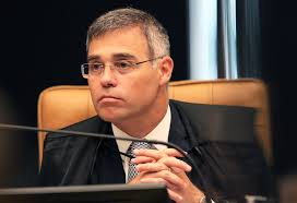 MINISTRO , O POVO QUER EXPLICAÇÕES – STF e o Caso do Acusado de Chefiar Desvios no INSS
