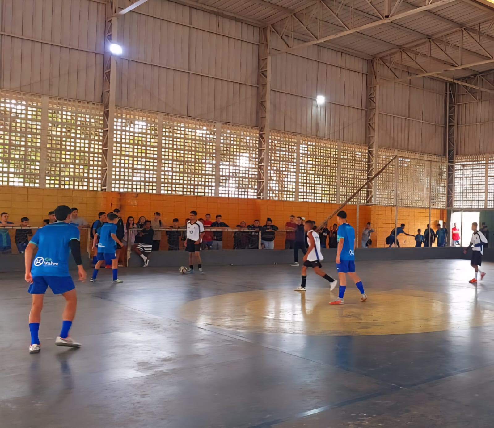 INTERNÚCLEOS DE FUTSAL ACONTECE SÁBADO NO PARQUE AMÉRICO TONIETTI