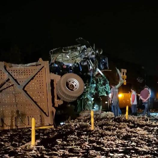 🚨 URGENTE: Acidente gravíssimo entre ônibus de dois andares e carreta na Cândido Portinari mobiliza bombeiros