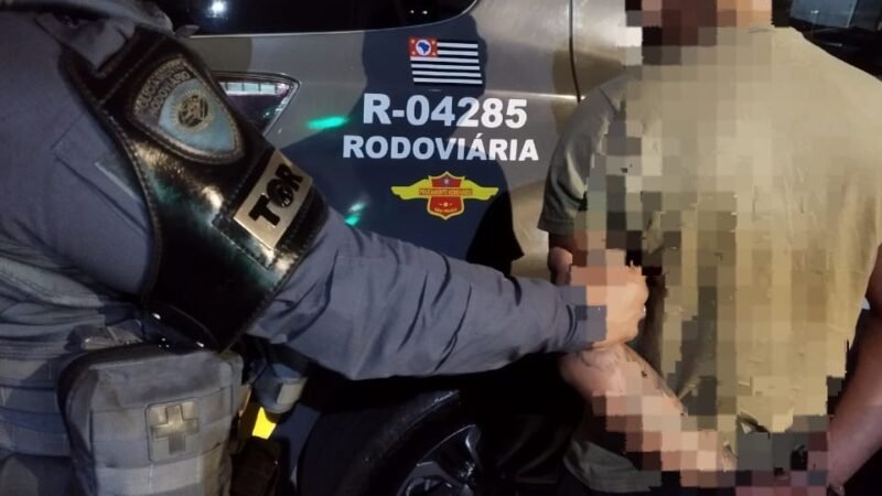 🚨 TÁTICO OSTENSIVO RODOVIÁRIO PRENDE CRIMINOSO POR SEQUESTRO E EXTORSÃO DE ADOLESCENTE 🚨