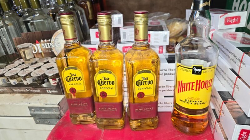 🚨 POLÍCIA CIVIL DESMANTELA COMÉRCIO DE BEBIDAS IMPRÓPRIAS PARA CONSUMO EM COSMÓPOLIS