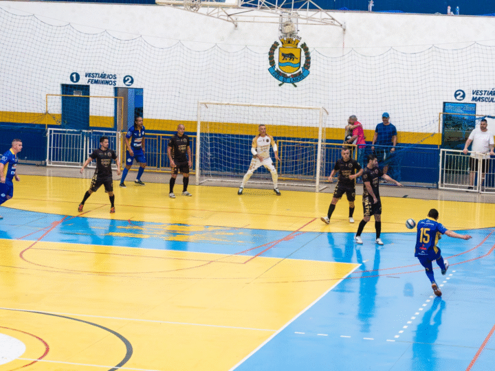 MUNICIPAL DE FUTSAL TEVE 83 GOLS MARCADOS NAS TAÇAS PRATA E OURO