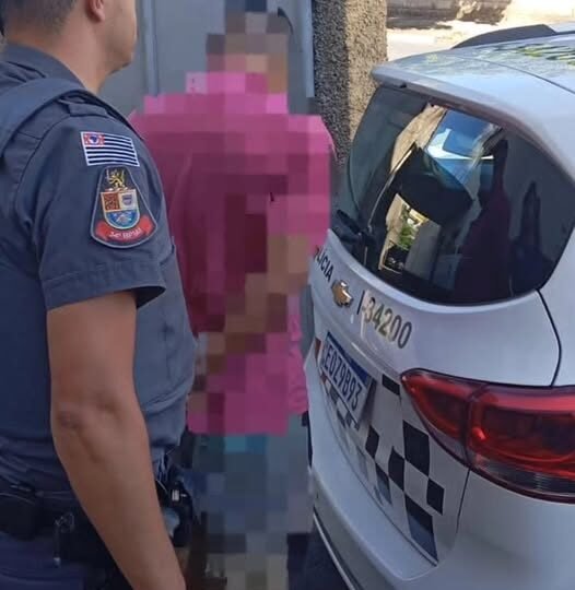 POLÍCIA MILITAR CAPTURA FORAGIDO DA JUSTIÇA NO JARDIM BRASIL, EM AMPARO