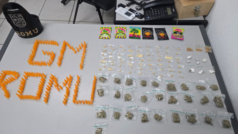 GCM AGE RÁPIDO E PRENDE SUSPEITO COM SACOLA RECHEADA DE DROGAS NO BAIRRO JOÃO ALDO NASSIF