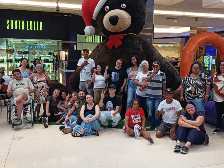 CAPS 1 promove Dia de Autonomia com almoço e cinema no Shopping Buriti
