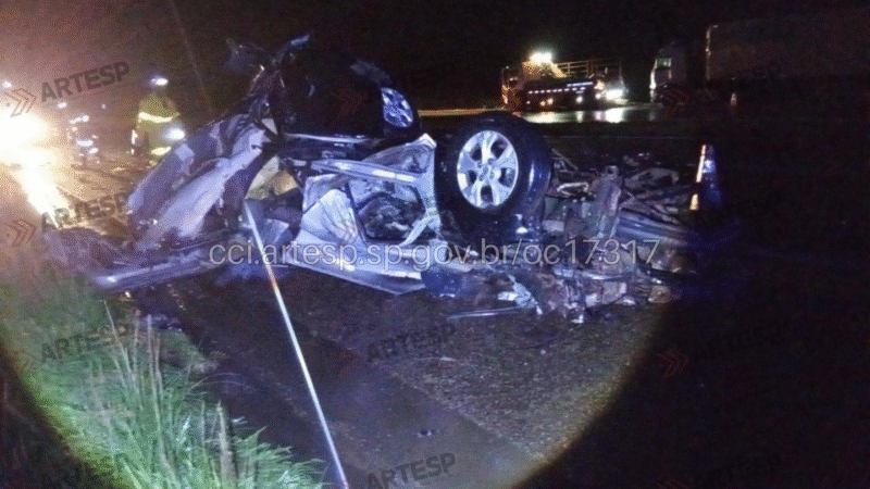 COLISÃO FRONTAL DEIXA UMA VÍTIMA FATAL E BLOQUEIA A RODOVIA SP-340 EM MOGI GUAÇU-SP