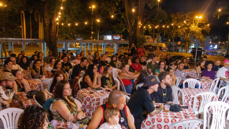 PARADA POÉTICA MOVIMENTA O CENTRO CULTURAL NESTA SEGUNDA