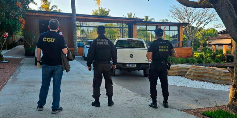 CGU, PF e TCE-RS realizam operação contra desvios em contratos da saúdeSão cumpridos 24 mandados de busca e apreensão, dois de prisão e bloqueio de até R$ 22,5 milhões em SP, RS e SC