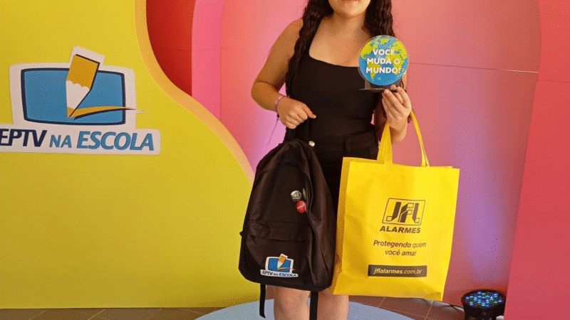 ALUNA DA REDE MUNICIPAL DE HOLAMBRA PARTICIPA DE PREMIAÇÃO DO PROGRAMA EPTV NA ESCOLA 2025