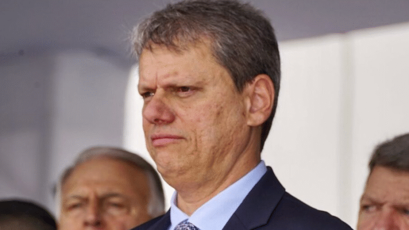 POLICIAIS COBRAM RESPOSTAS, E TARCÍSIO PROMETE APENAS LEI ORGÂNICA — REAJUSTE SALARIAL SEGUE SEM DEFINIÇÃO