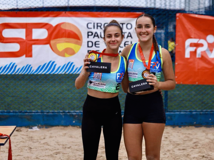 TÍTULO PRINCIPAL:Jovens de Amparo Conquistam o Topo do Vôlei de Praia Paulista e Representarão São Paulo no Campeonato Brasileiro Sub-17