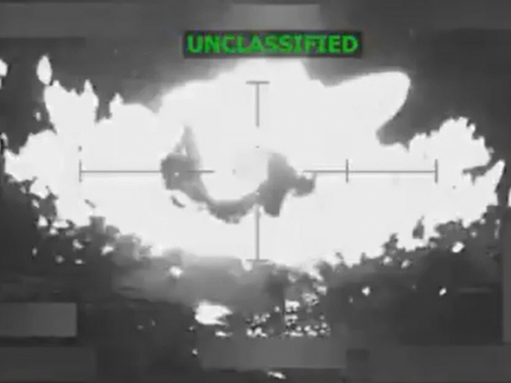 📰 EUA bombardeiam embarcações no Pacífico e deixam seis mortos em operação antinarcóticos