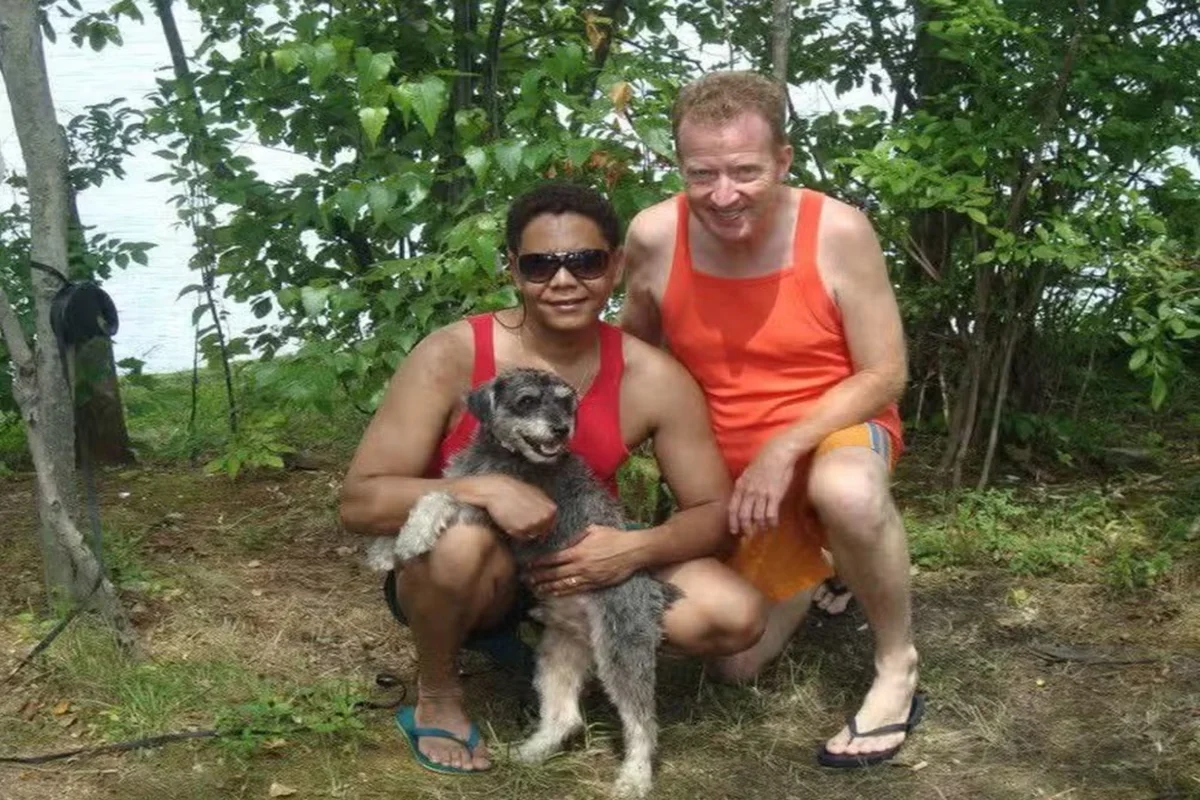 🕵️ Mulher é presa por envenenar irmão e cunhado para herdar fortuna em MG