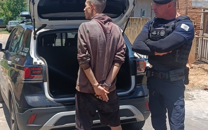 GUARDA CIVIL MUNICIPAL CAPTURA INDIVÍDUO PROCURADO PELA JUSTIÇA EM SANTO ANTÔNIO DE POSSE