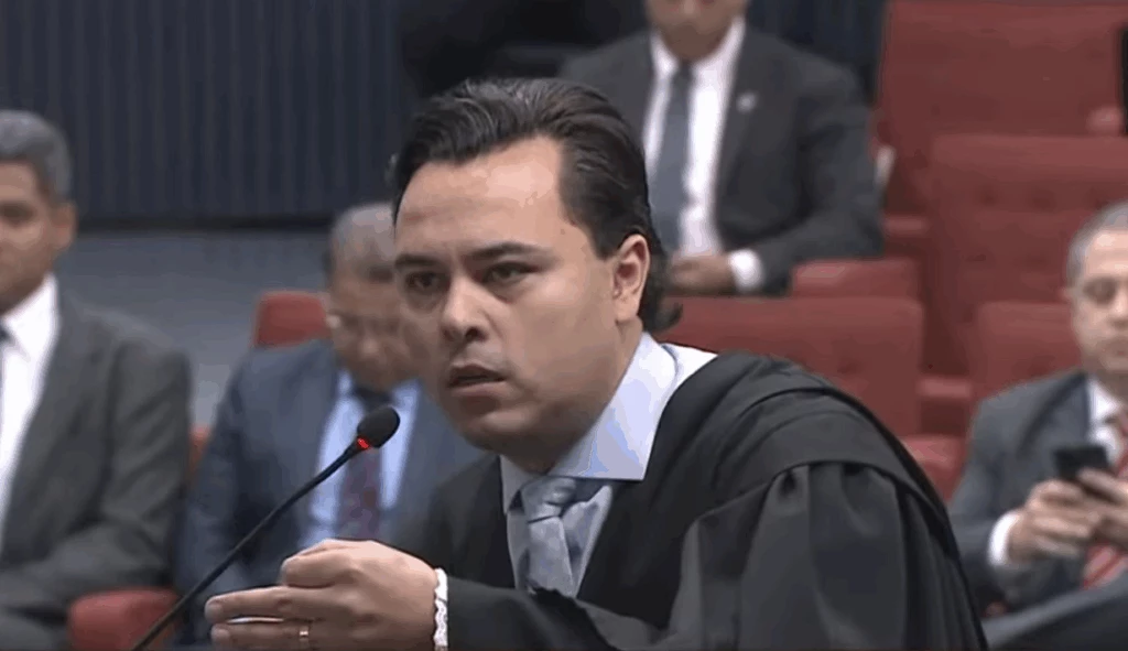 JEFFREY CHIQUINI ALERTA PARA “ATAQUES ESPIRITUAIS” CONTRA A DIREITA BRASILEIRA