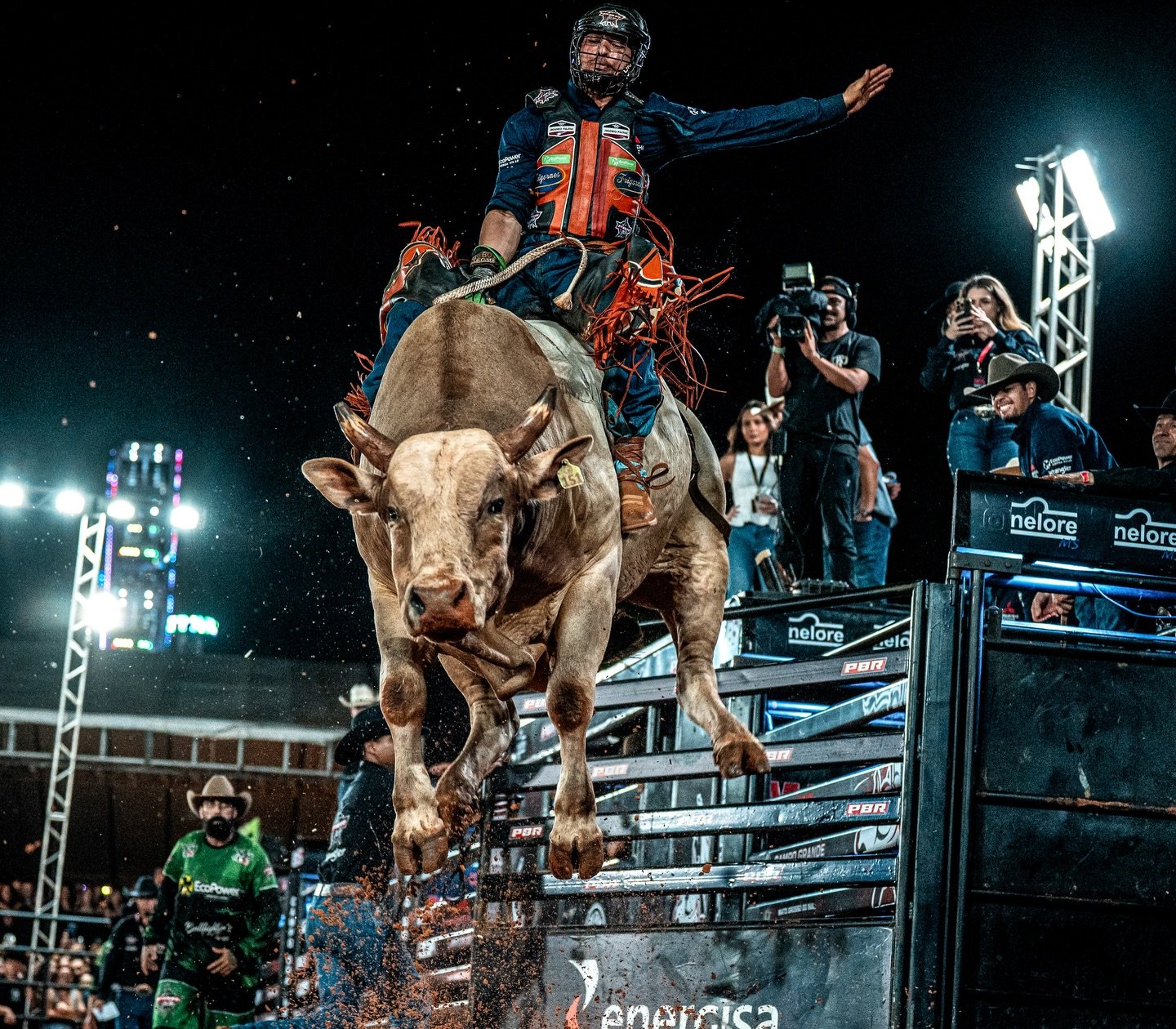 AGUARDEM . ESTA CHEGANDO A MARCA QUE VAI FAZER SUA CABEÇA . JAGUARIÚNA COUNTRY .