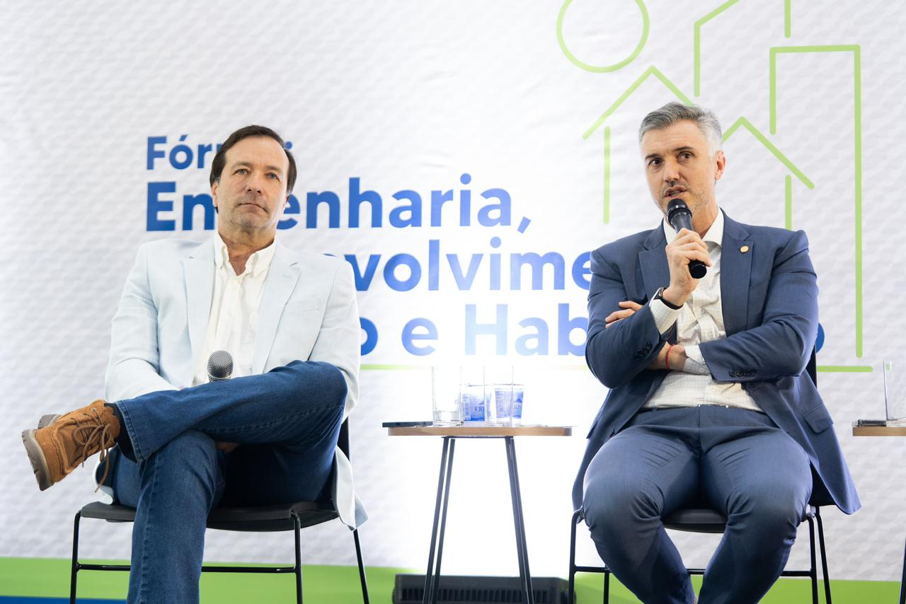 Vinicius Marchese e Marcelo Branco debatem desenvolvimento urbano em fórum do Crea-SP em Mogi Mirim