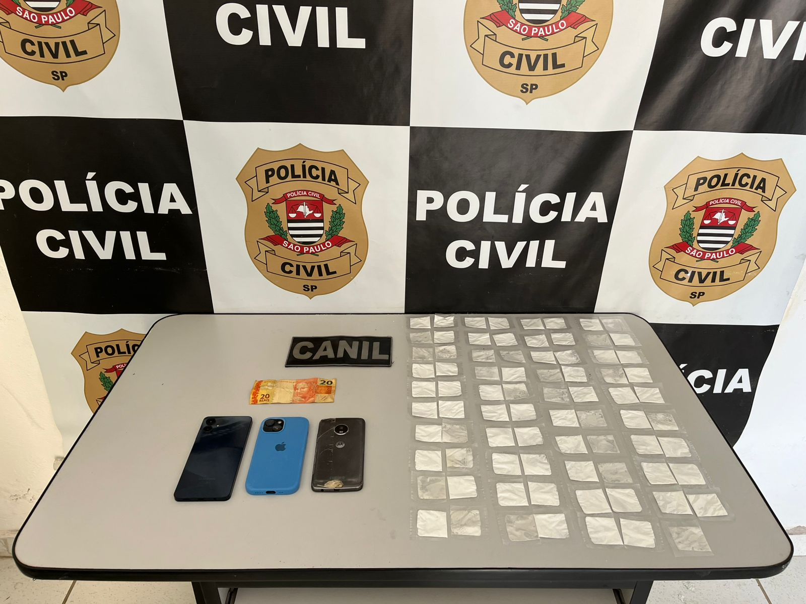 OPERAÇÃO “PAZ NA ESCOLA” COMBATE TRÁFICO PRÓXIMO A UNIDADE MUNICIPAL EM AMPARO