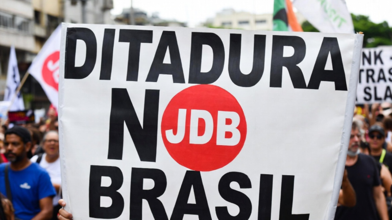 Grupos intensificam pressão por impeachment de ministro do STF e afirmam temer “instauração de ditadura” no Brasil