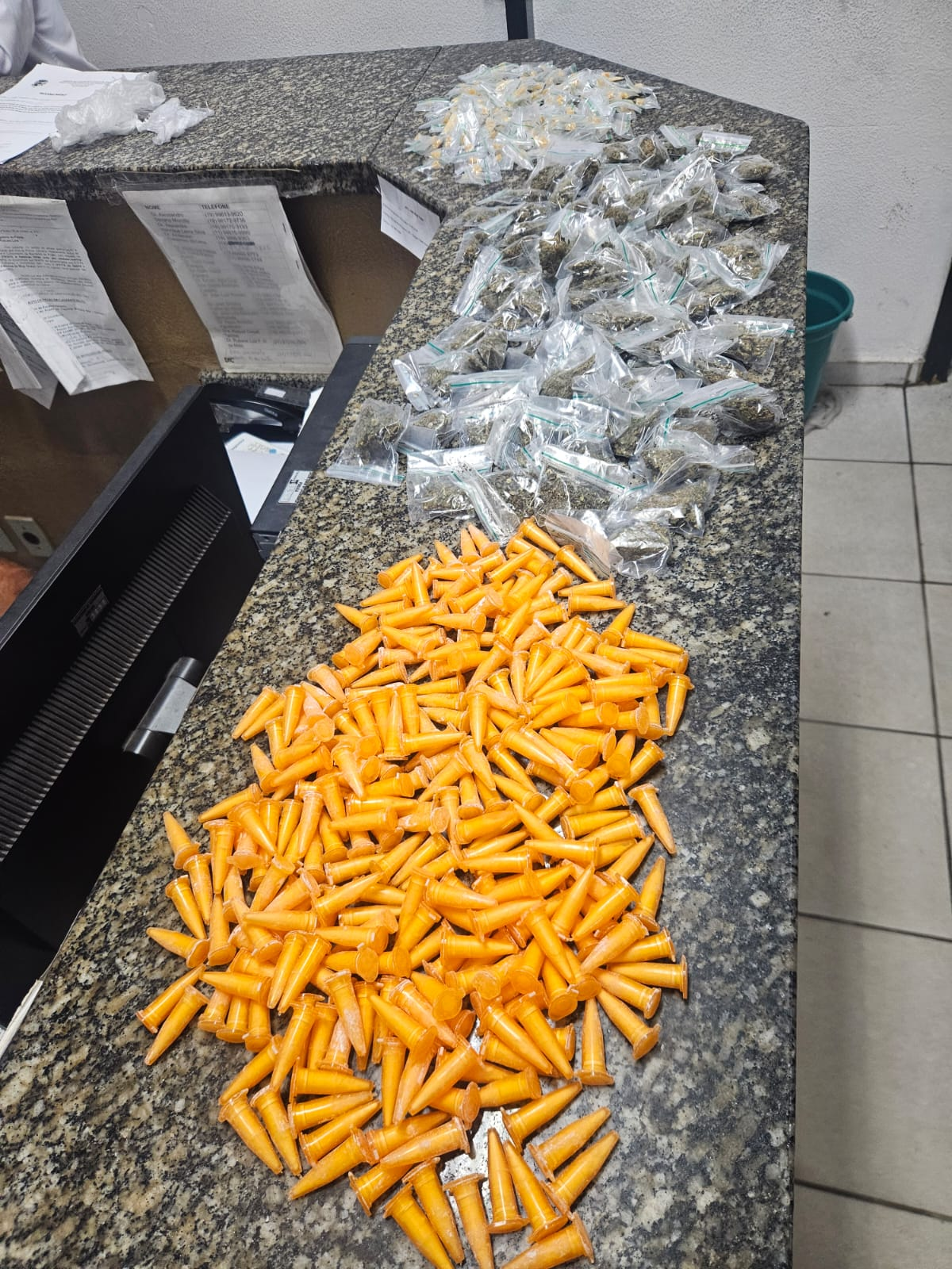 Polícia Militar prende homem por tráfico de drogas em Jaguariúna.