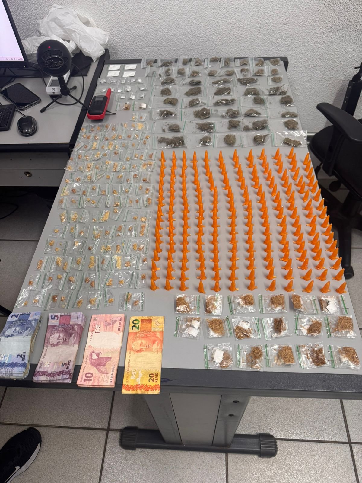 GUARDA MUNICIPAL PRENDE HOMEM POR TRÁFICO DE DROGAS NO RESIDENCIAL JAGUARIÚNA 1