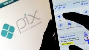 Instabilidade em aplicativos bancários afeta usuários e prejudica pagamentos via Pix