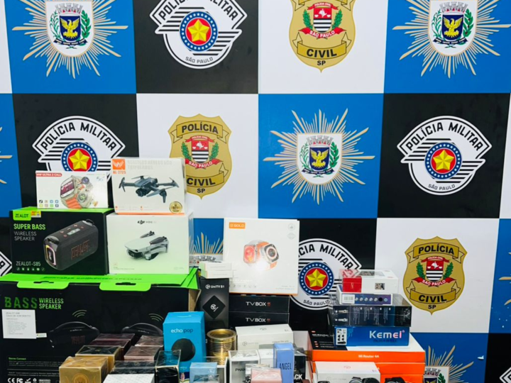 Roubo em loja de celulares termina com cinco presos em Campinas.