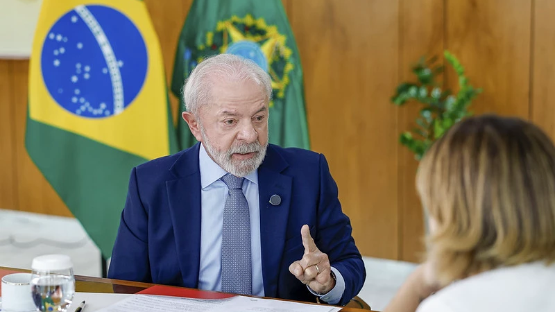 Lula confirma encontro com dono do Banco Master e diz que não vai interferir em investigações